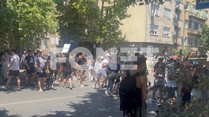 Beskonačan prelazak ulice